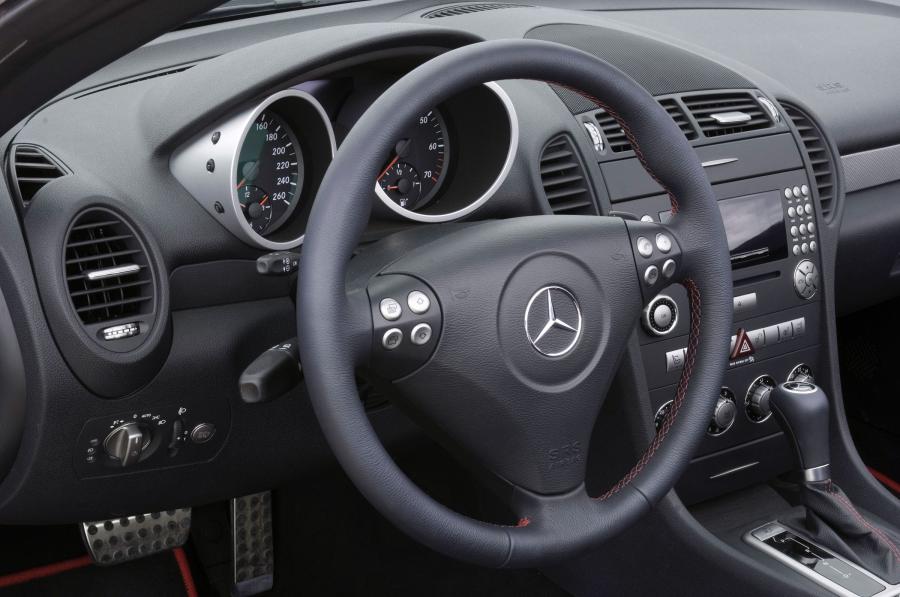  Mercedes-Benz SLK-Class 2005 года  (фото 10 из 259)